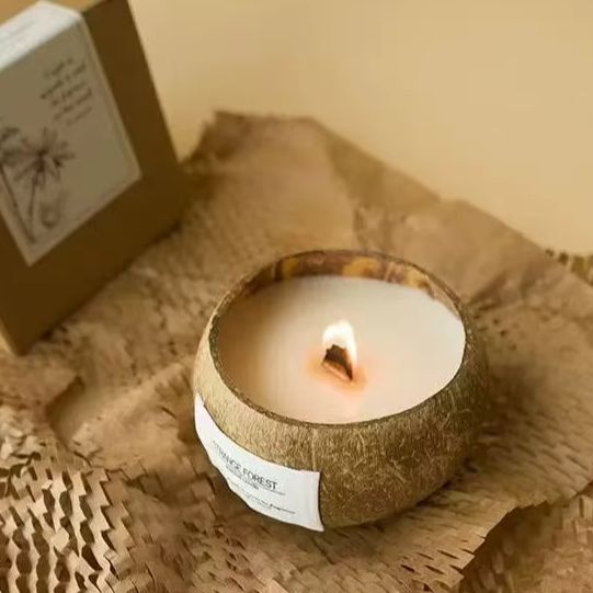 Candela profumata con guscio d - Home Decor Essentials recensione e prezzo
